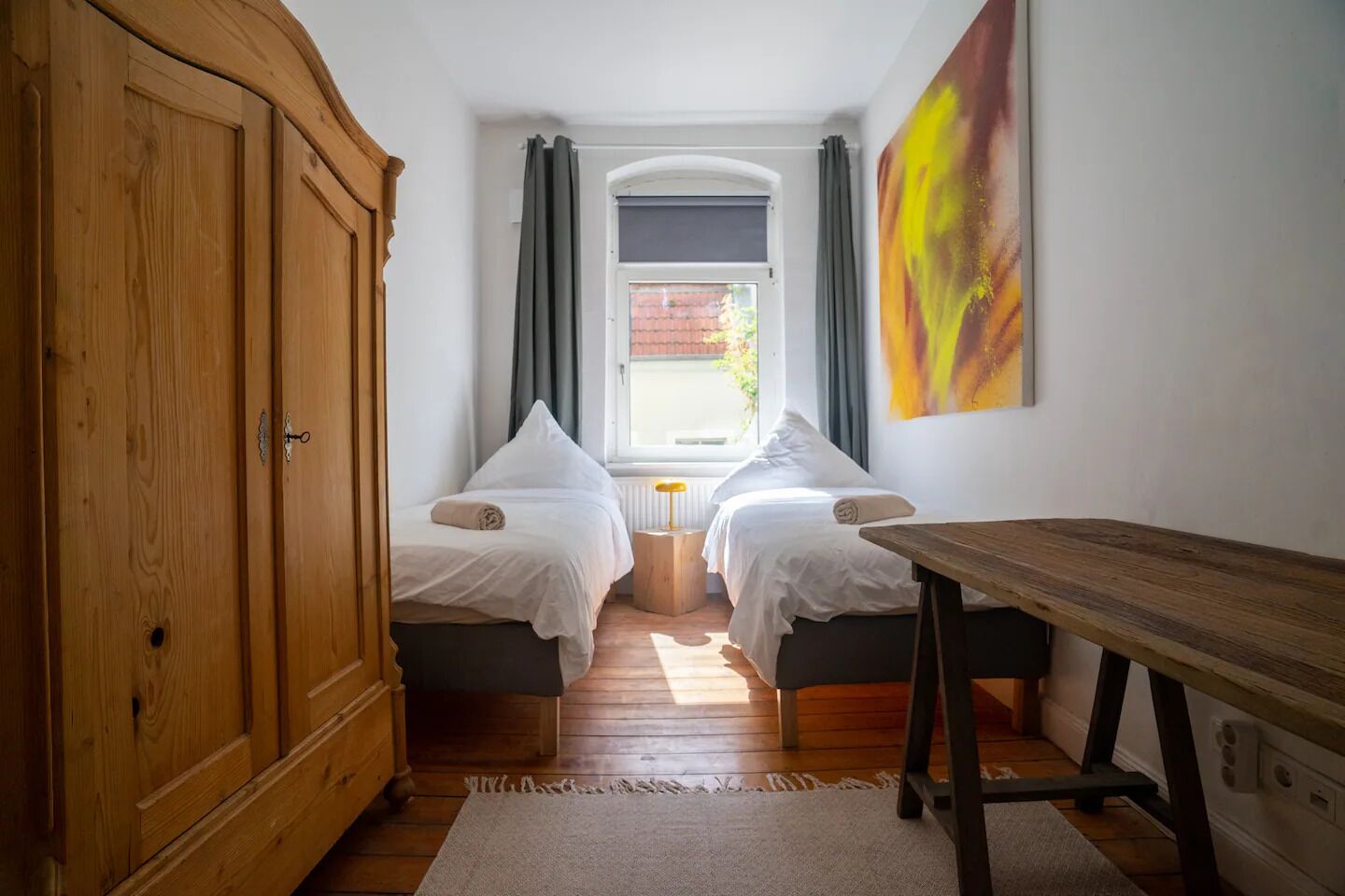 4 bedrooms, iron/ironing board, travel crib, internet