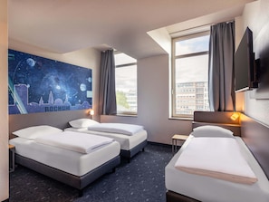 Verdunkelungsvorhänge, schallisolierte Zimmer, kostenloses WLAN