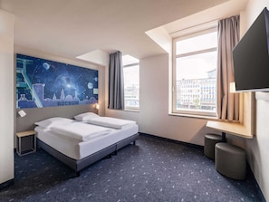 Dobbeltrom (French bed) | Blendingsgardiner, lydisolert og wi-fi (inkludert)