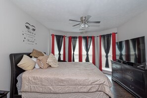 2 slaapkamers, een strijkplank/strijkijzer, wifi, beddengoed