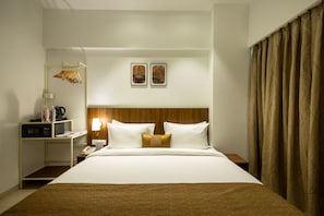 Executive Double Room | Egyptian cotton sheets, premium bedding, down comforters