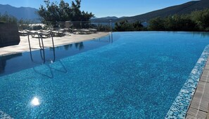 Outdoor pool - A Penthouse above the sea with a big infinity pool and a children pool (Denovici)