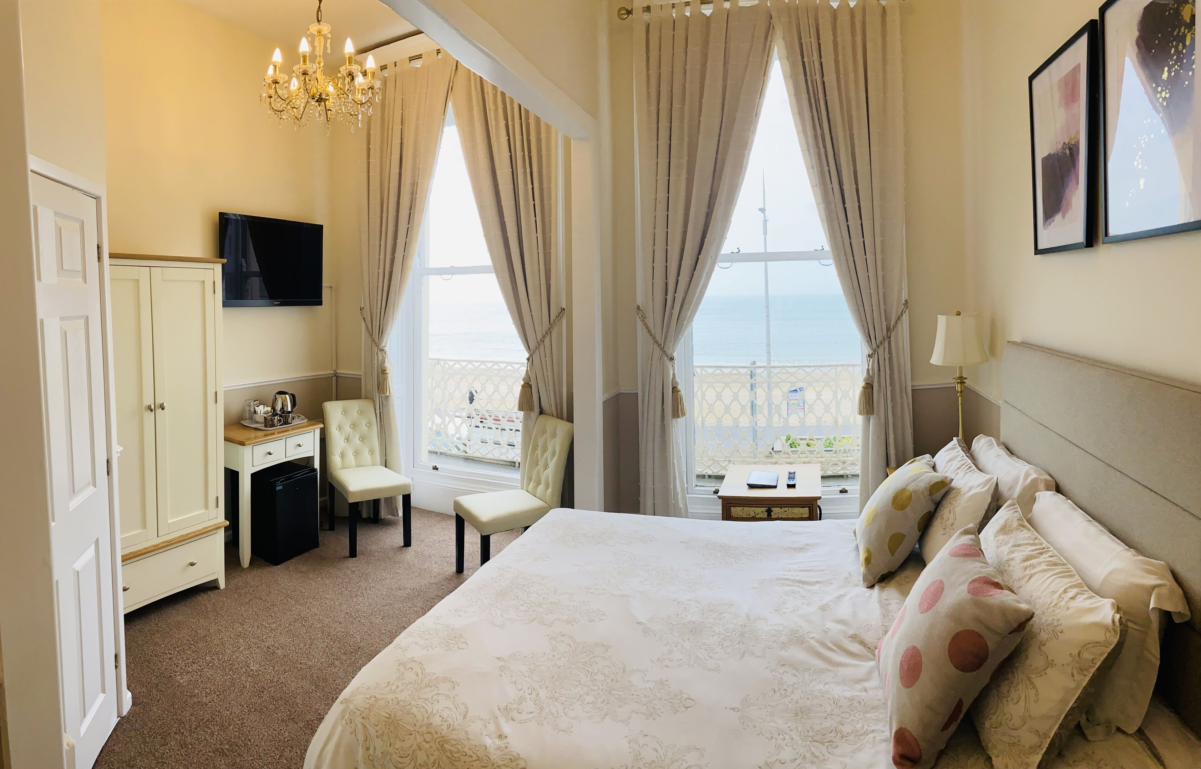 Superior tweepersoonskamer, 1 kingsize bed, privébadkamer, uitzicht op zee | Individueel gedecoreerd, individueel gemeubileerd, gratis wifi