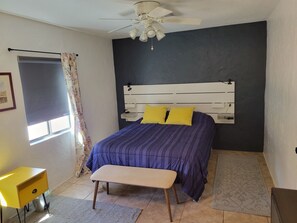 2 Schlafzimmer, Schreibtisch, Bügeleisen/Bügelbrett, kostenloses WLAN