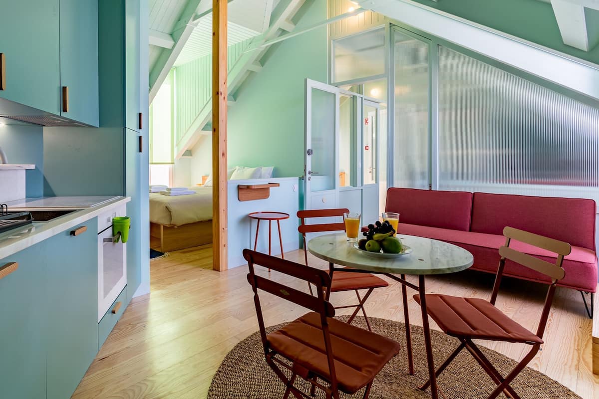 Standard Loft | In-room dining