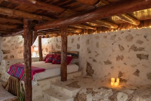 5 bedrooms, iron/ironing board, free WiFi, bed sheets