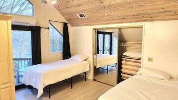 2 多间卧室、熨斗/熨衣板、免费 WiFi、床单