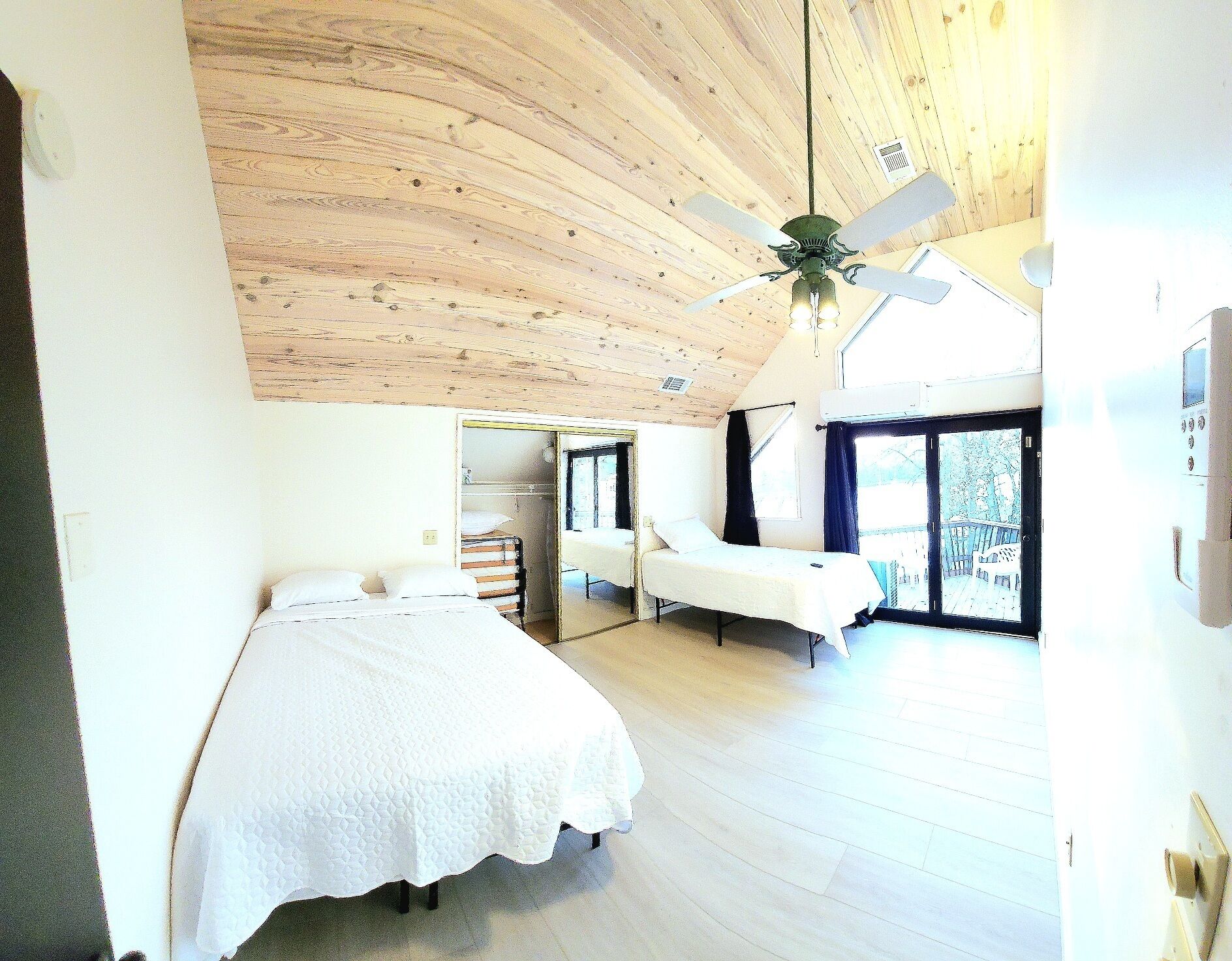 2 間睡房、熨斗/熨衫板、免費 Wi-Fi、床單