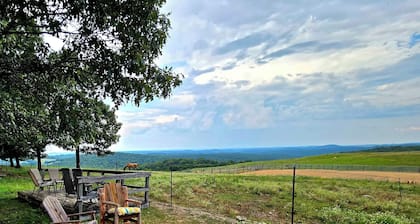 Ranch stay in the Barnabus close to Bull Shoals & Norfork Lakes!