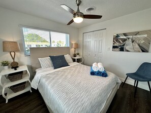 3 bedrooms, iron/ironing board, WiFi, bed sheets