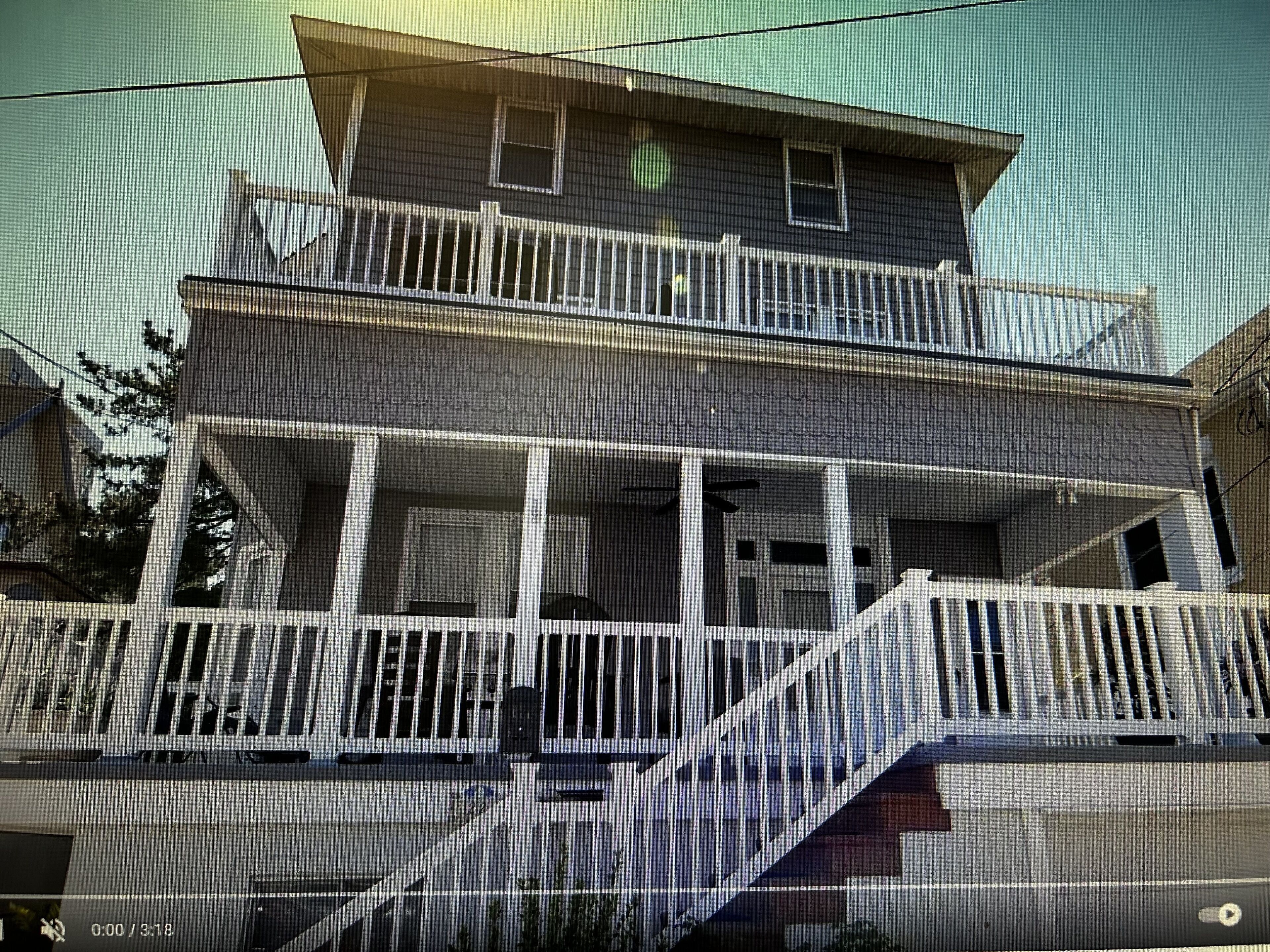 Ventnor -- Ocean views, 1 block from beach, walking to restaurants and shops....