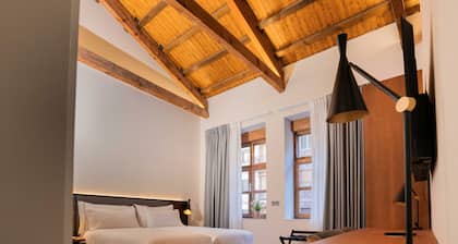 Prisma Suites