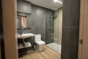 City Studio | Bathroom
