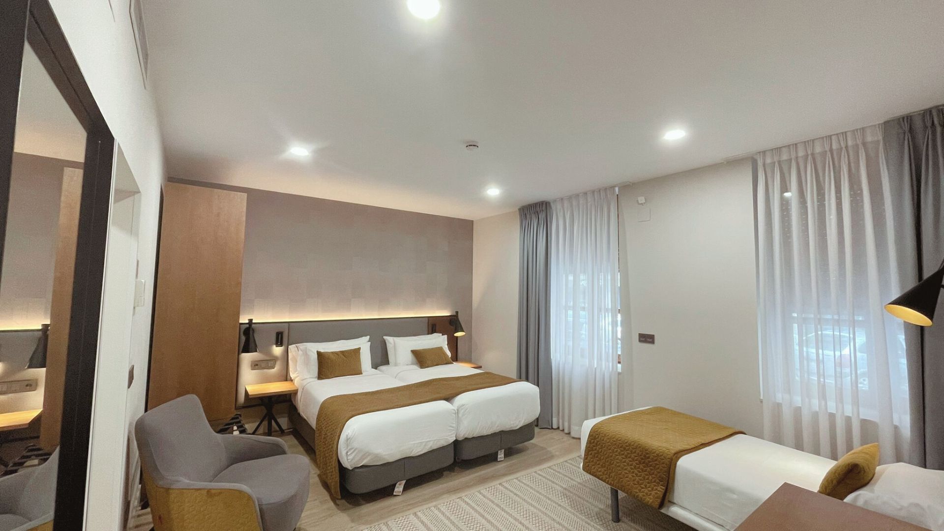 Studio dành cho gia đình | Bộ đồ giường cao cấp, nệm cao su hoạt tính (memory foam) 