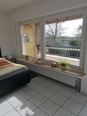 4 bedrooms, iron/ironing board, WiFi, bed sheets - Ferienwohnung Kalender (Nottuln)