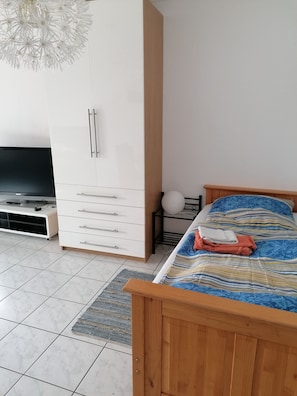4 bedrooms, iron/ironing board, WiFi, bed sheets - Ferienwohnung Kalender (Nottuln)