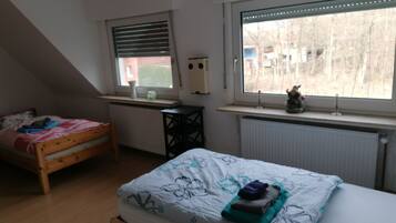 4 Schlafzimmer, Bügeleisen/Bügelbrett, WLAN, Bettwäsche