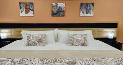 Beres Vale Apartments - King Room with Sea View