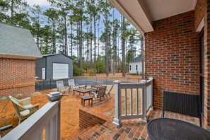 Terrace/patio - Putter Boy (Pinehurst)