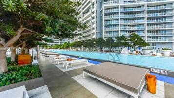 Alberca al aire libre