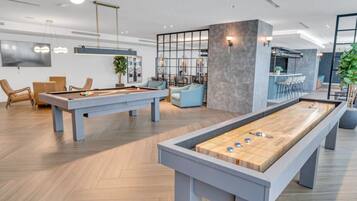 Spielezimmer