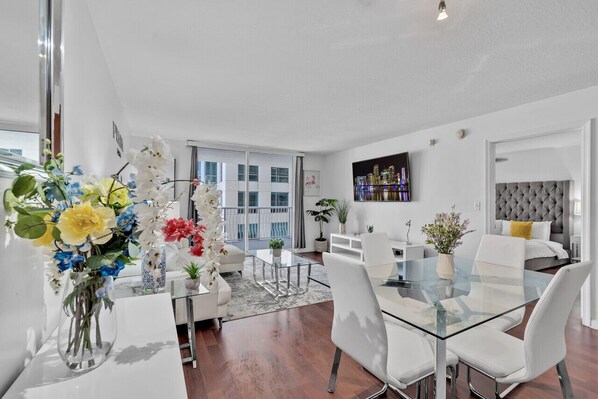 Interior - Amazing 1 Bed in Brickell key W/ FREE PKG (Miami)
