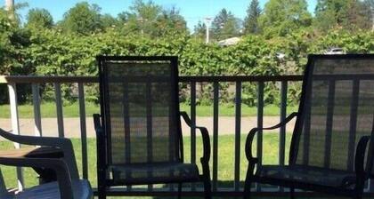 Kelso Woods with private beach access!