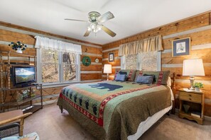 2 bedrooms, iron/ironing board, bed sheets