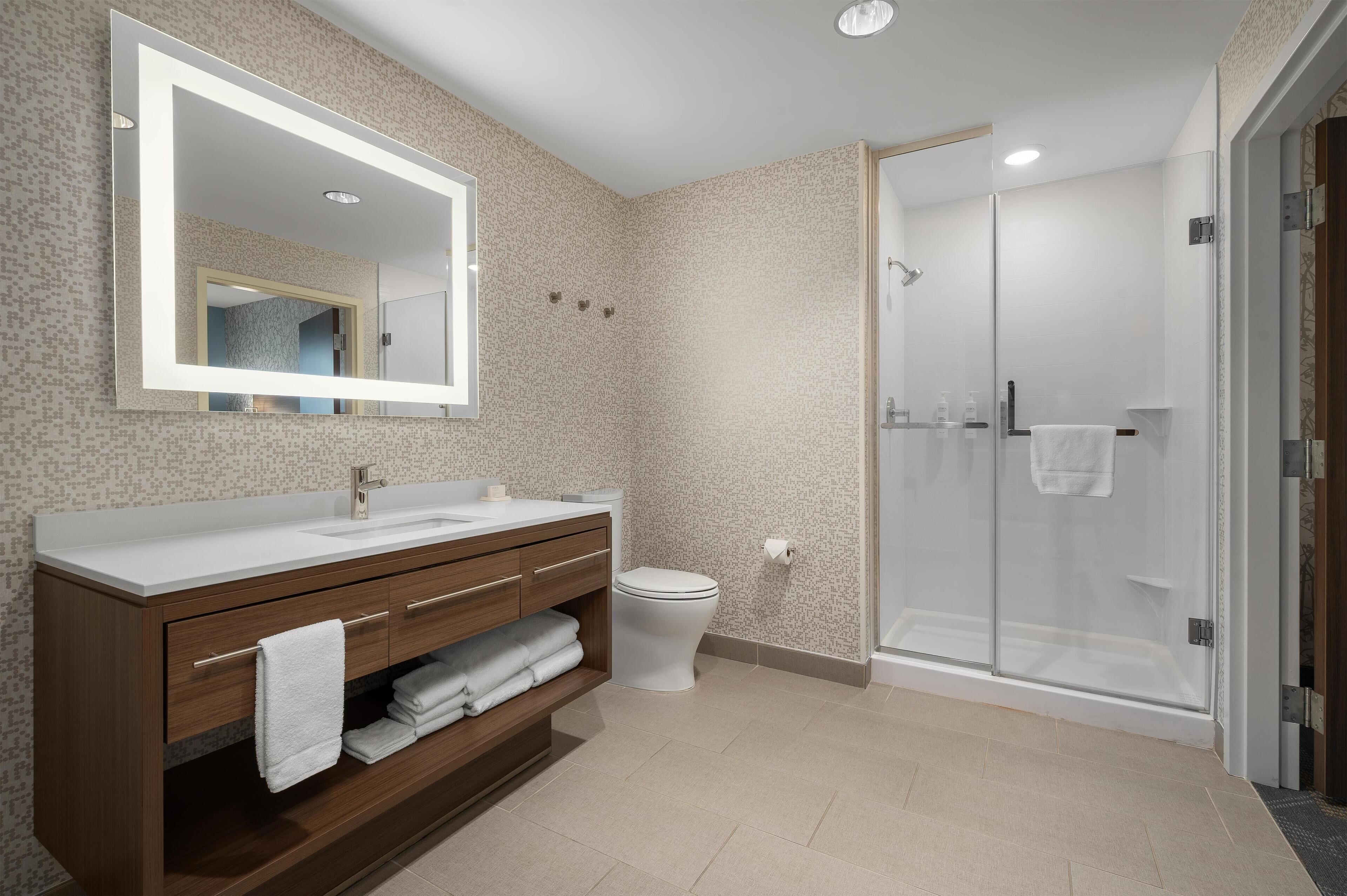Suite, 1 slaapkamer | Badkamer