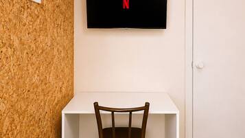 Habitación individual básica | Escritorio y wifi gratis