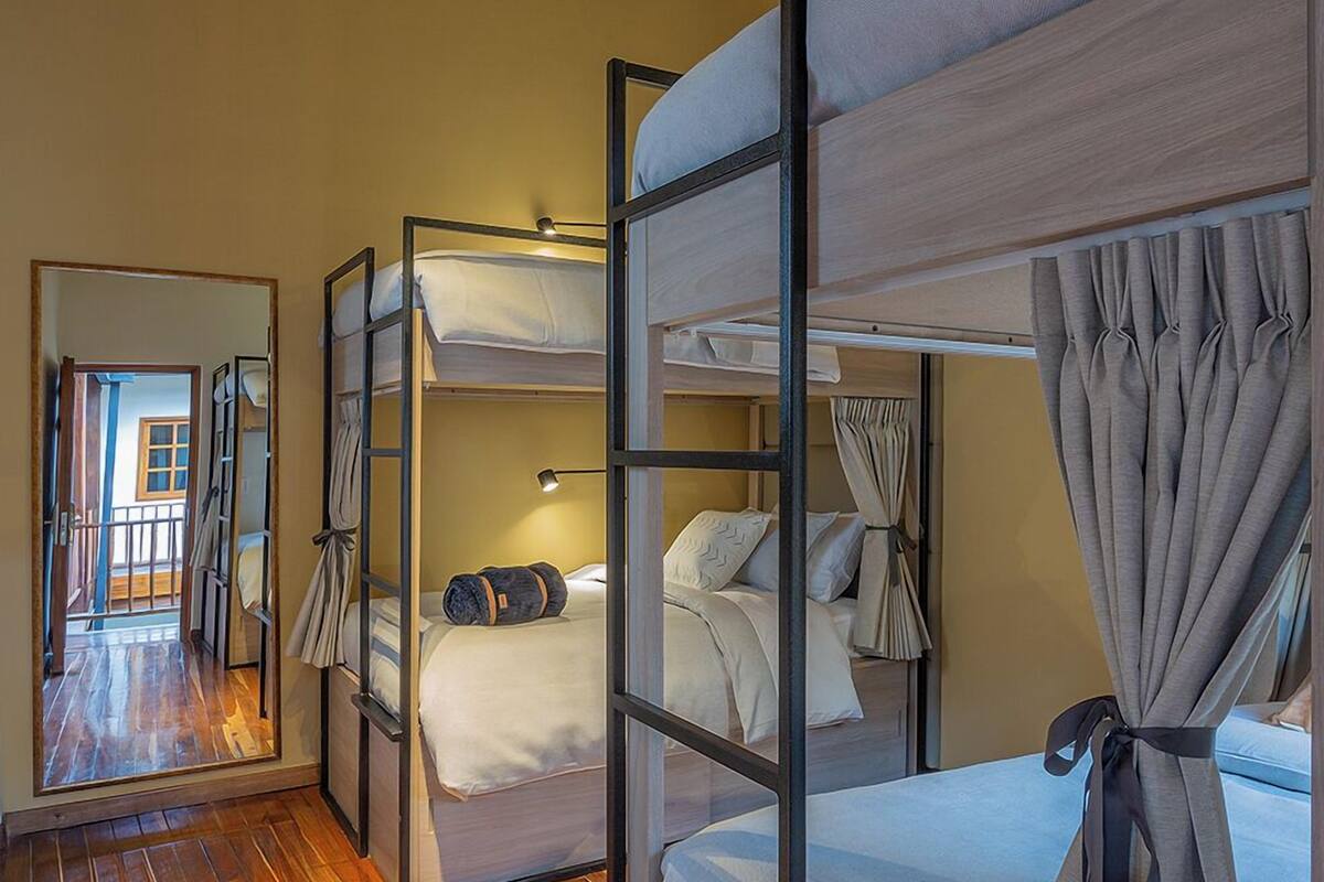1 chambre, literie de qualité supérieure, couette en duvet d'oie