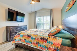 3 habitaciones, escritorio, tabla de planchar con plancha y wifi