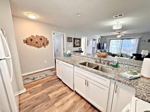 Condo, Multiple Beds, Balcony, Pool View (Bayview 19) | Private kitchen