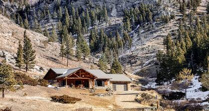 Remote Mountainside Cabin By Stillwater River