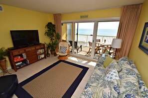 Leilighet, flere senger, adgang til basseng (Driftwood Towers 4G) | Oppholdsområde