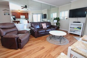 Condo, Multiple Beds, Pool Access, Beach View (Gulf Shores Plantation 5509) | Living area