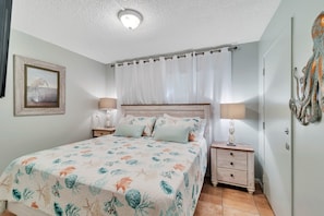 2 bedrooms, individually decorated, individually furnished, bed sheets