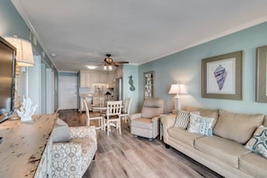 Appart'hôtel, plusieurs lits, accès piscine, vue jardin (Gulf Shores Plantation 3214) | Coin séjour