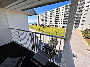 Appart'hôtel, plusieurs lits, accès piscine (Gulf Shores Plantation 3324) | Vue de la chambre