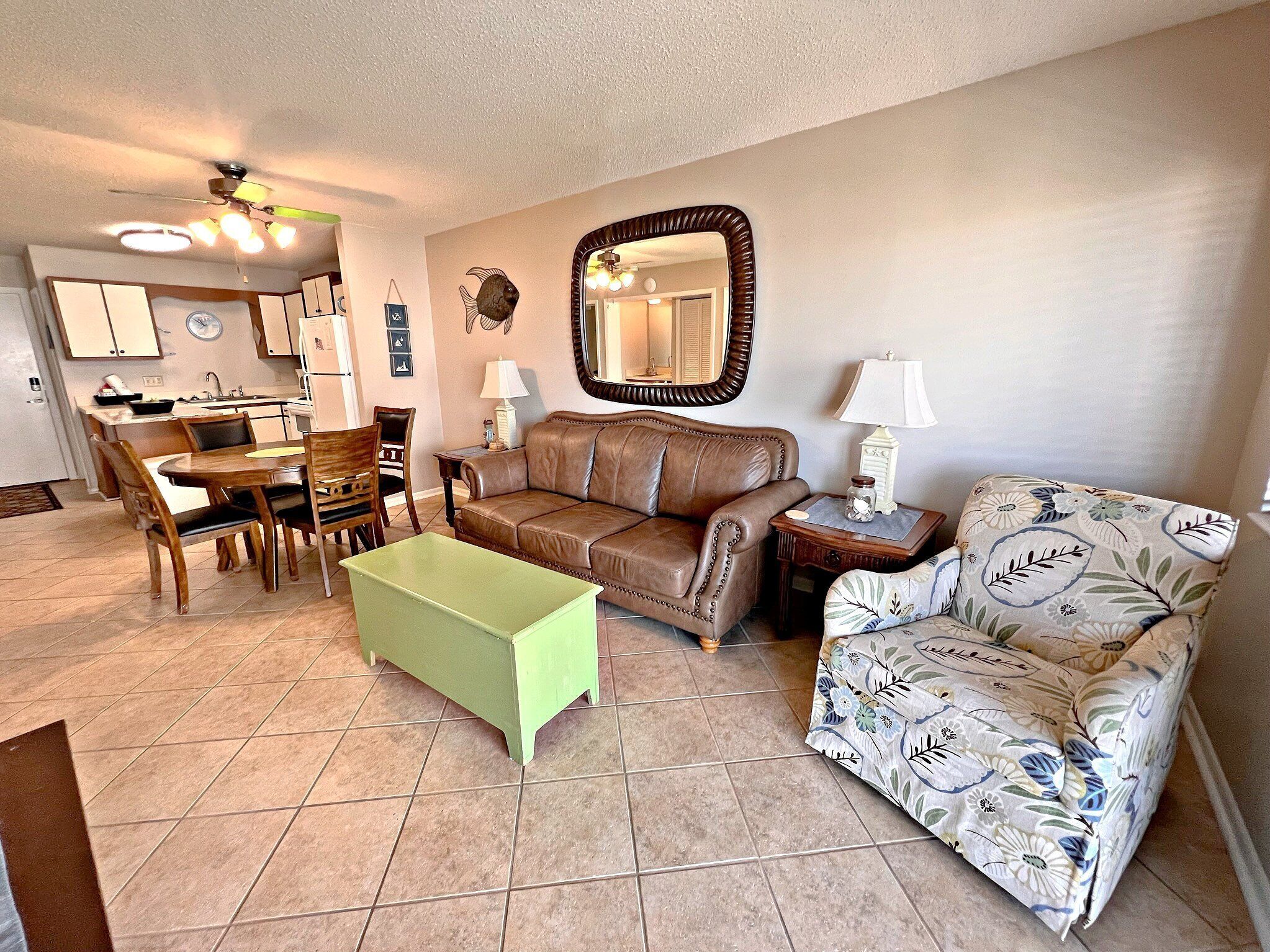 Íbúð - mörg rúm - aðgengi að sundlaug (Gulf Shores Plantation 3324) | Stofa