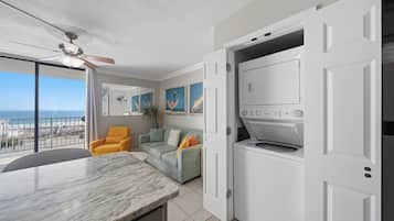 Condo, 1 Queen Bed with Sofa bed, Balcony (Gulf Shores Surf & Racquet Club 606A) | Interior