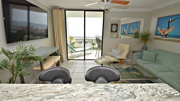 Condo, 1 Queen Bed with Sofa bed, Balcony (Gulf Shores Surf & Racquet Club 606A) | Interior
