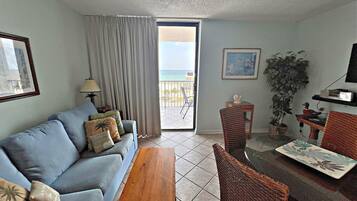 Condo, 1 Queen Bed with Sofa bed, Balcony (Gulf Shores Surf & Racquet Club 615A) | Living area