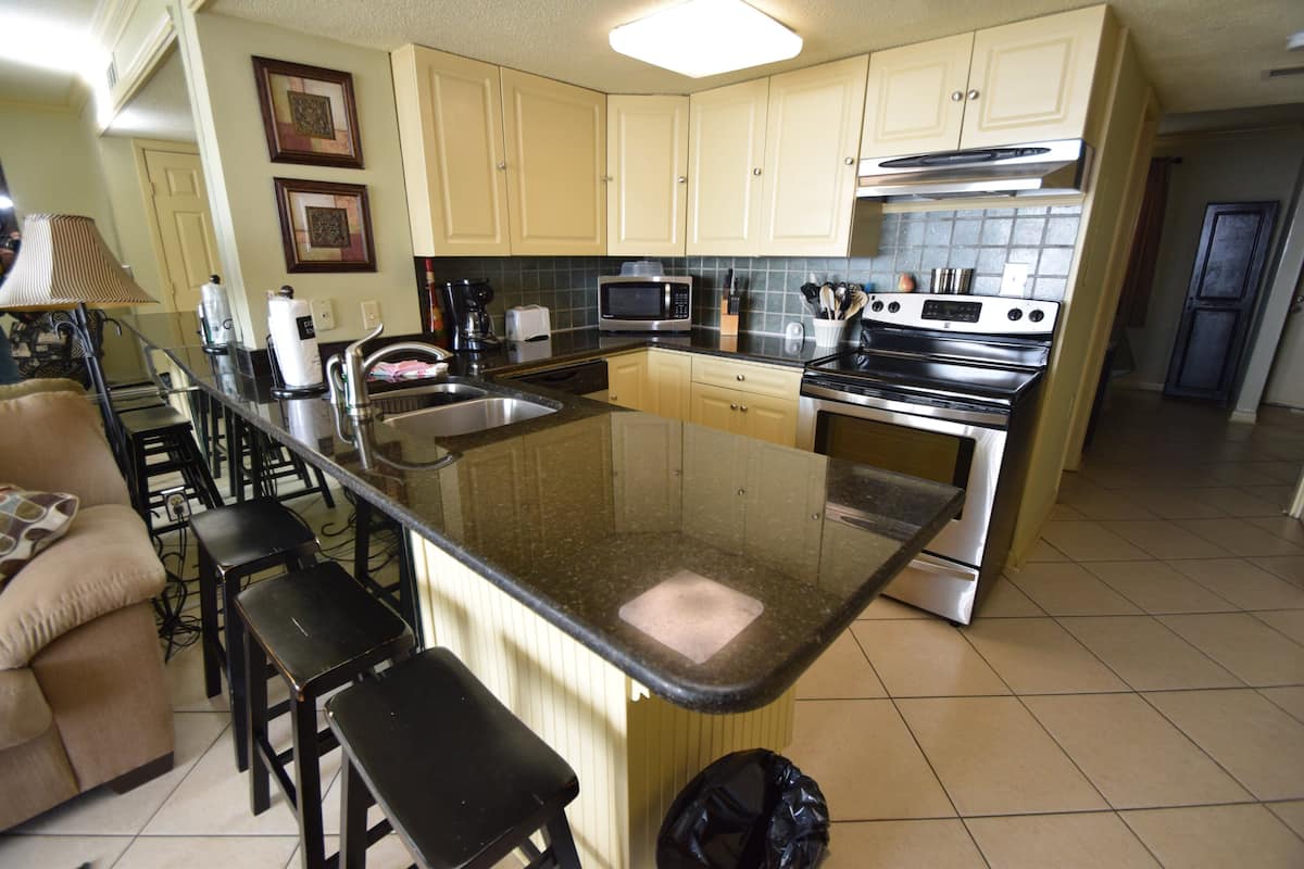 Condo, 1 Queen Bed with Sofa bed, Balcony (Gulf Shores Surf & Racquet Club 713A) | Private kitchen | Coffee/tea maker