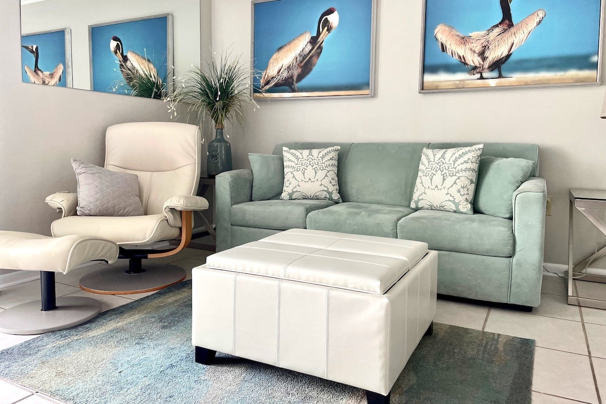 Leilighet, 1 queensize-seng med sovesofa, balkong (Gulf Shores Surf & Racquet Club 606A) | Oppholdsområde