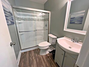Condo, varias camas, patio, vista al océano (Gulf View 14) | Baño | Toallas 