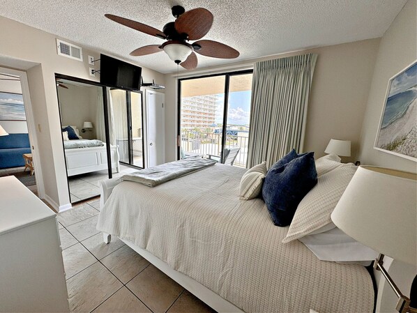 Lägenhet - flera sängar - balkong (Gulf Village 412) | 2 sovrum, individuell inredning, unika möbler och sängkläder