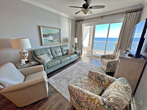 Appart'hôtel, plusieurs lits, accès piscine (Island Royale P504) | Coin séjour