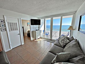 Apartamento, varias camas, acceso a la piscina (Island Shores 656) | Zona de estar