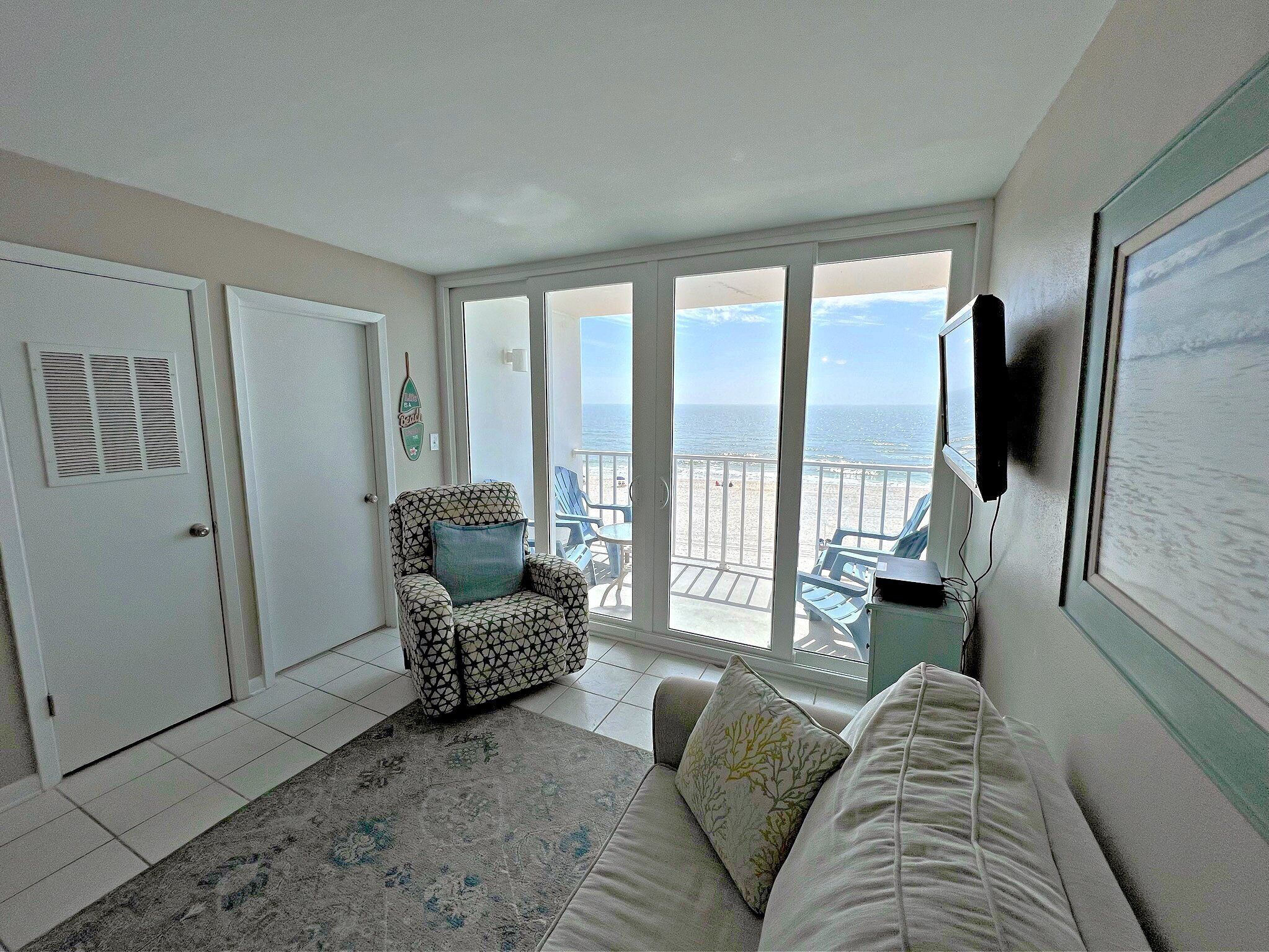 Condo, Multiple Beds, Patio, Beach View (Island Shores 550) | Living area